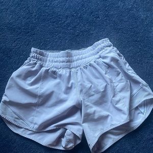 Lululemon Silver Lilac Hotty Hot Short